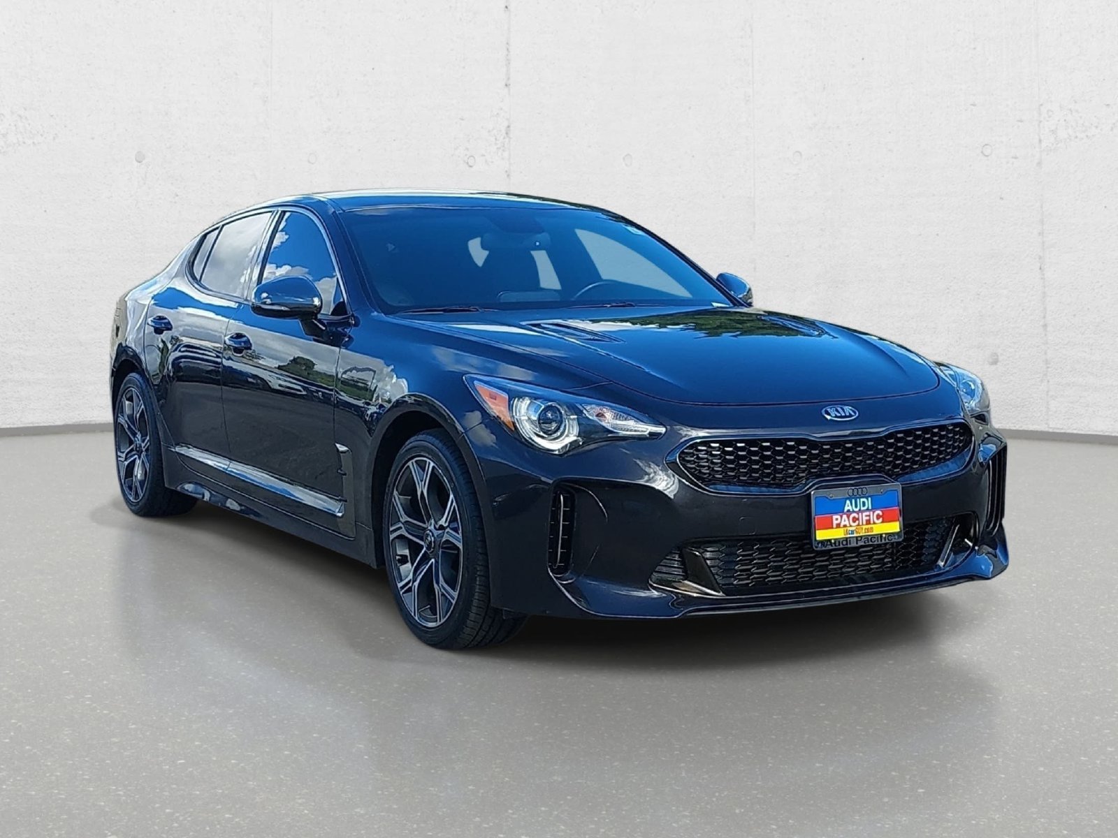 Used 2021 Kia Stinger GT-Line w/ Paint Protection Package RWD image 3
