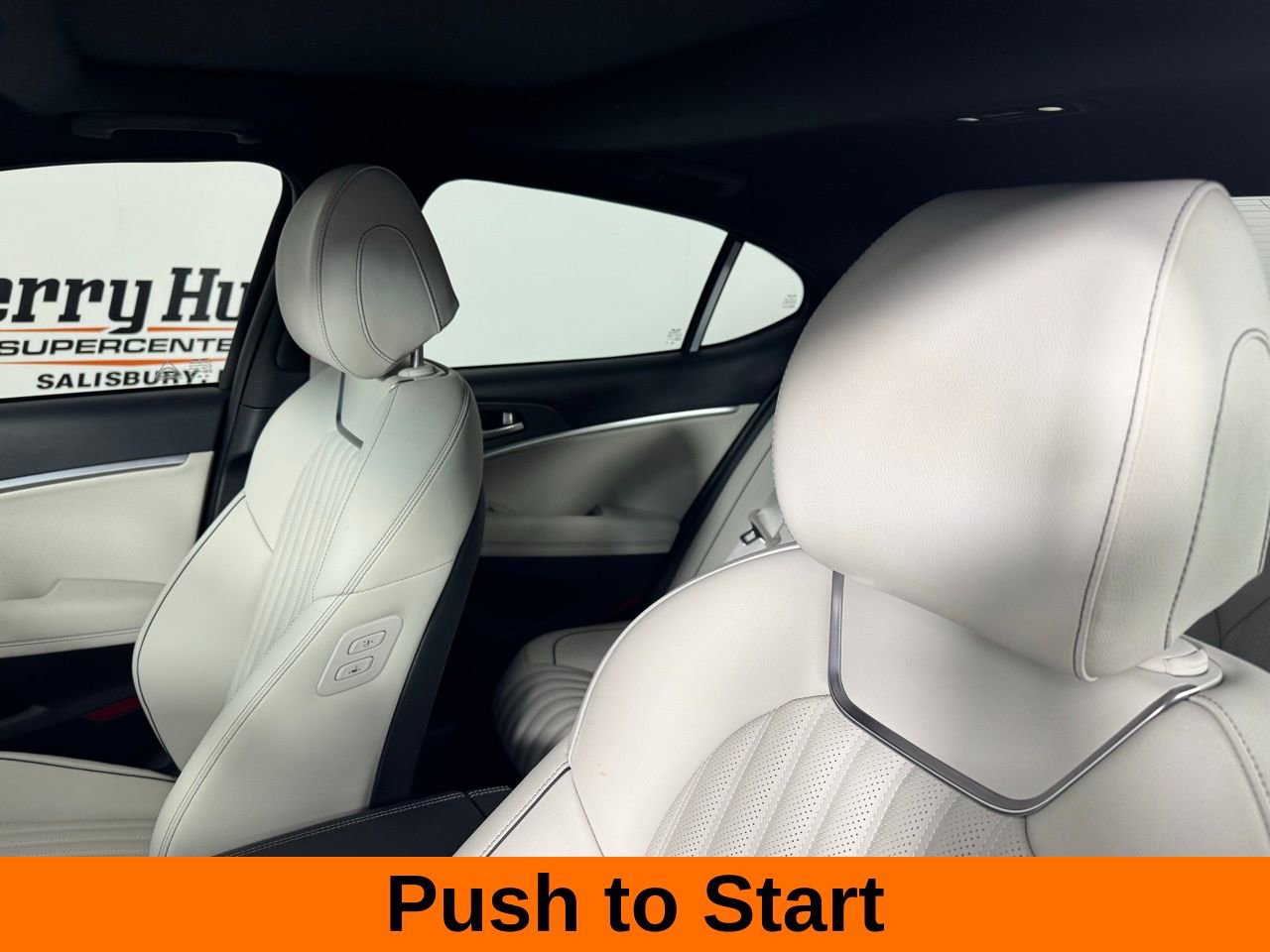 Used 2025 Genesis G70 3.3T Advanced image 11