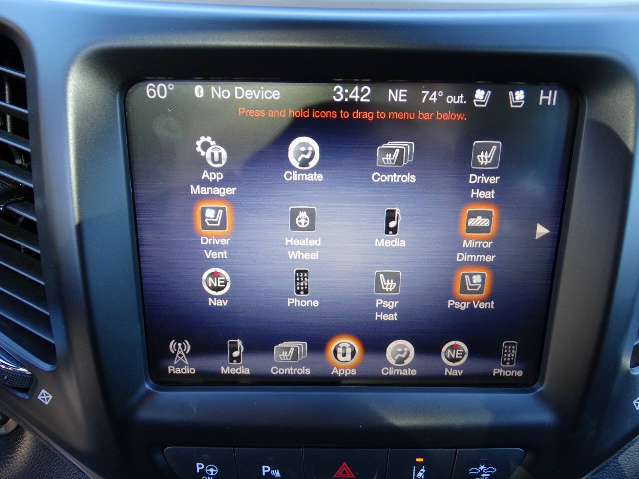 Used 2016 Jeep Cherokee 4WD Limited w/ Luxury Group w/ Luxury Group image 28