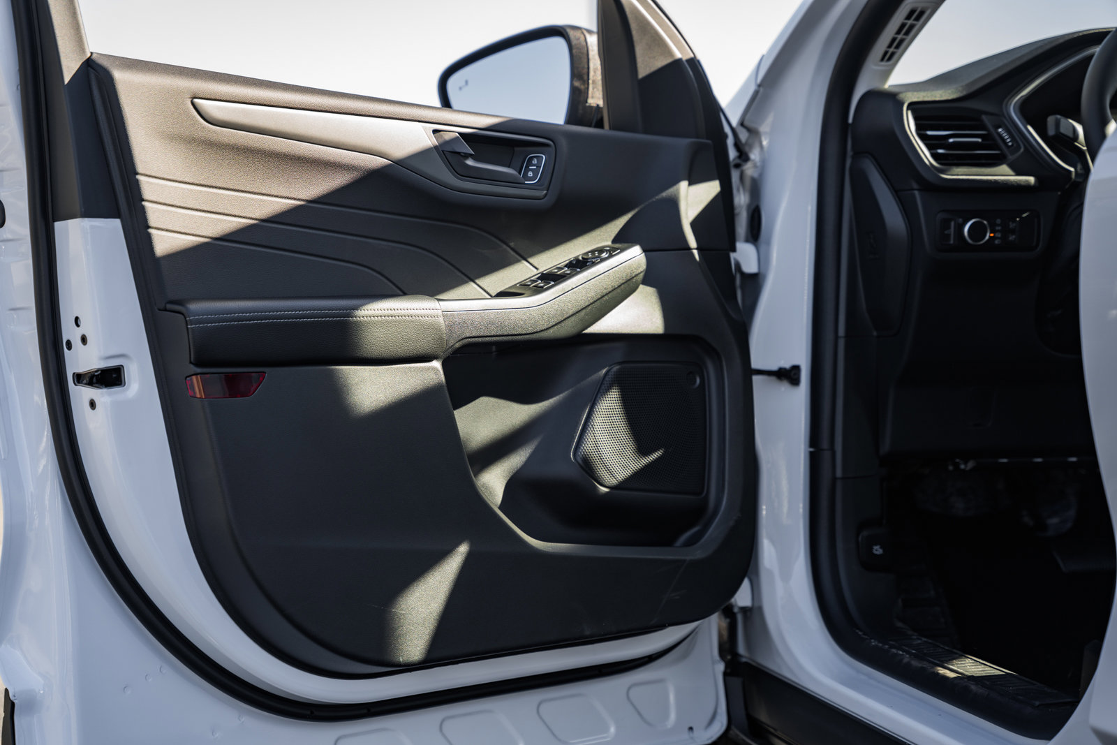 New 2026 Ford Escape Active w/ Cold Weather Package image 33