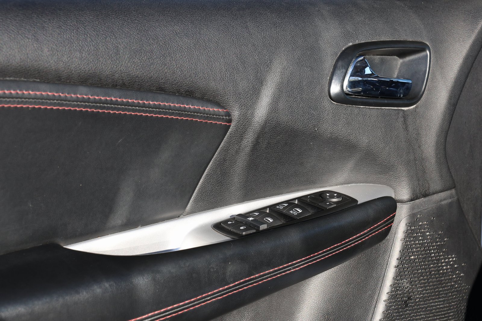 Used 2015 Dodge Journey R/T w/ Flexible Seating Group image 25