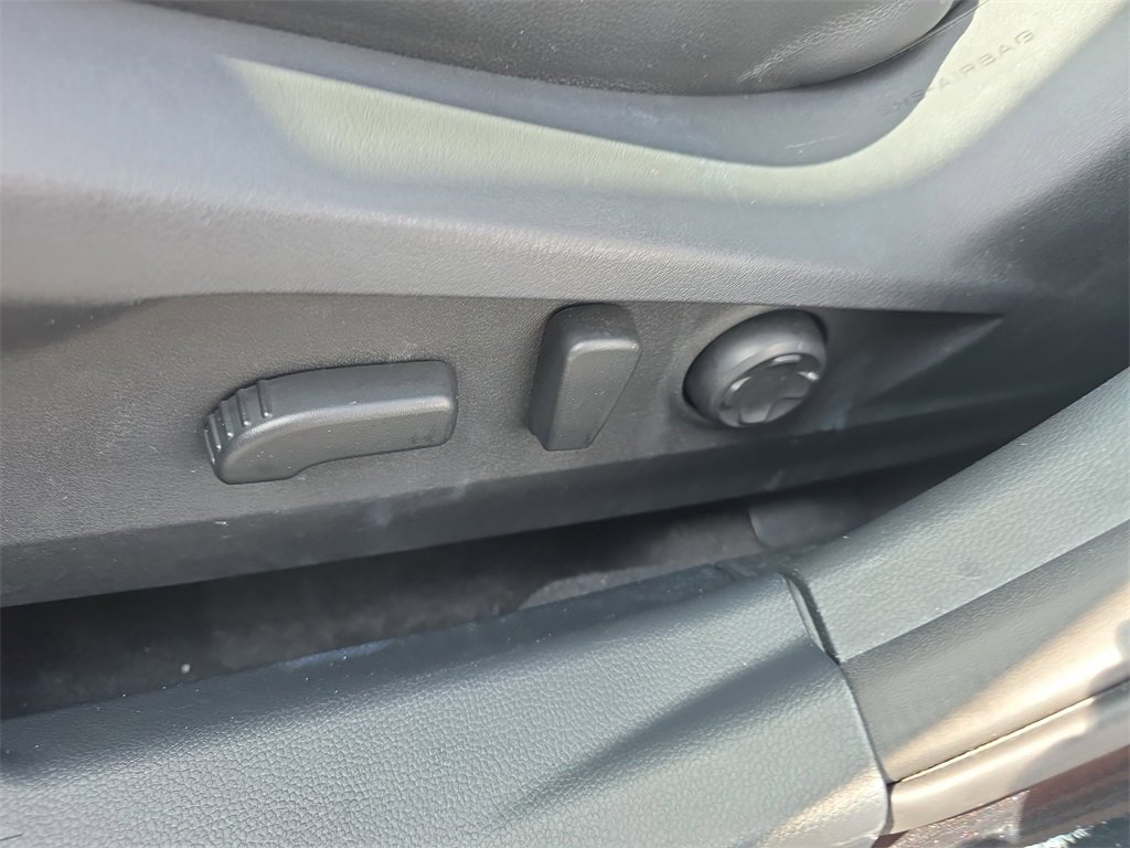 Used 2023 Subaru Outback Limited image 21