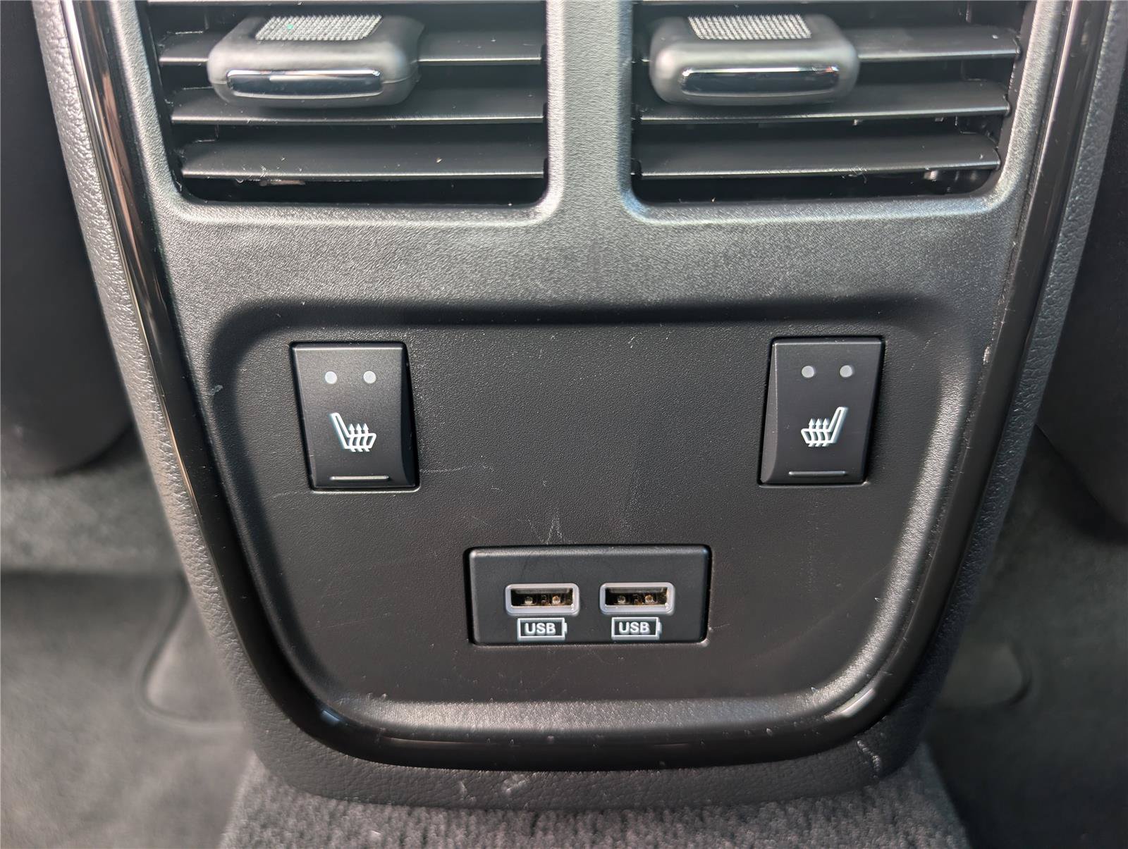 Used 2022 Dodge Charger R/T w/ Plus Group RWD image 16