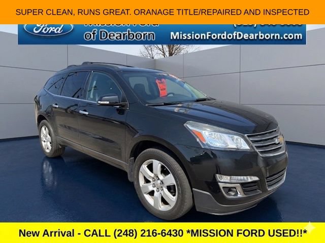 Used 2017 Chevrolet Traverse LT w/ Style and Technology Package FWD image 1