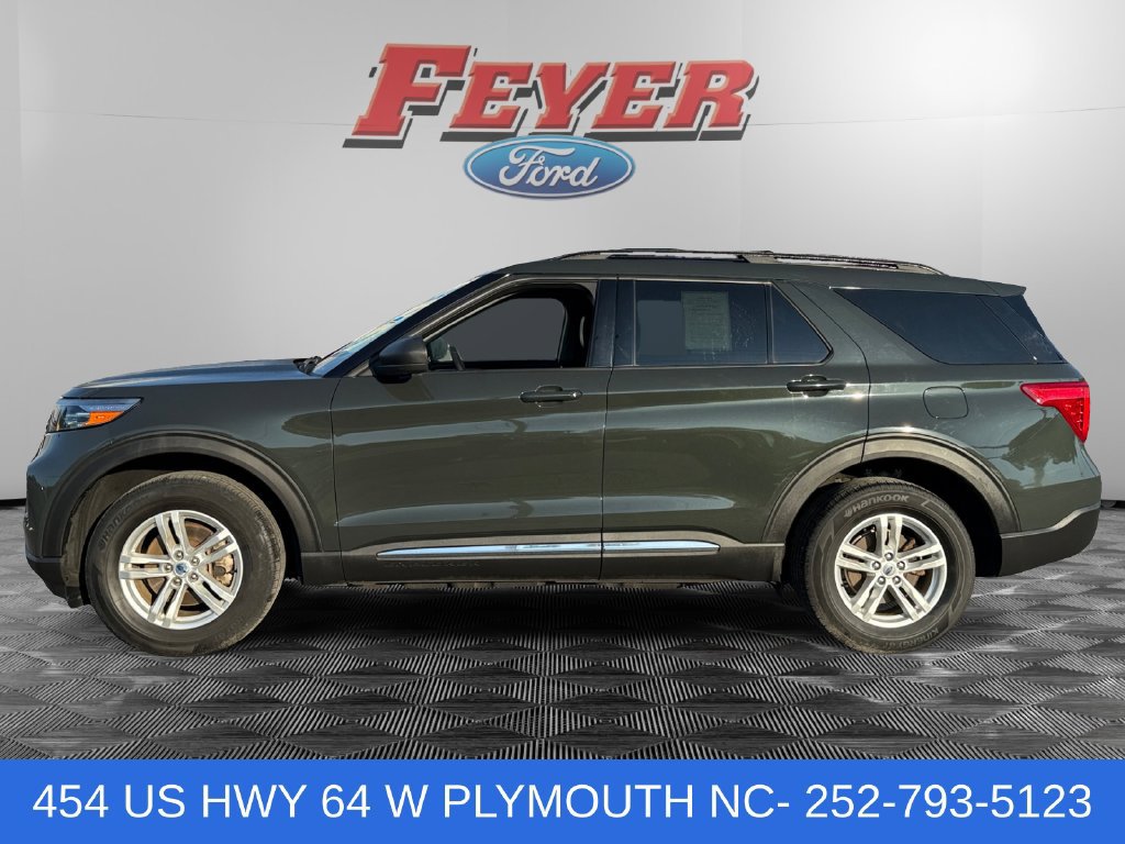 Used 2023 Ford Explorer XLT w/ Equipment Group 202A AWD/4WD image 2