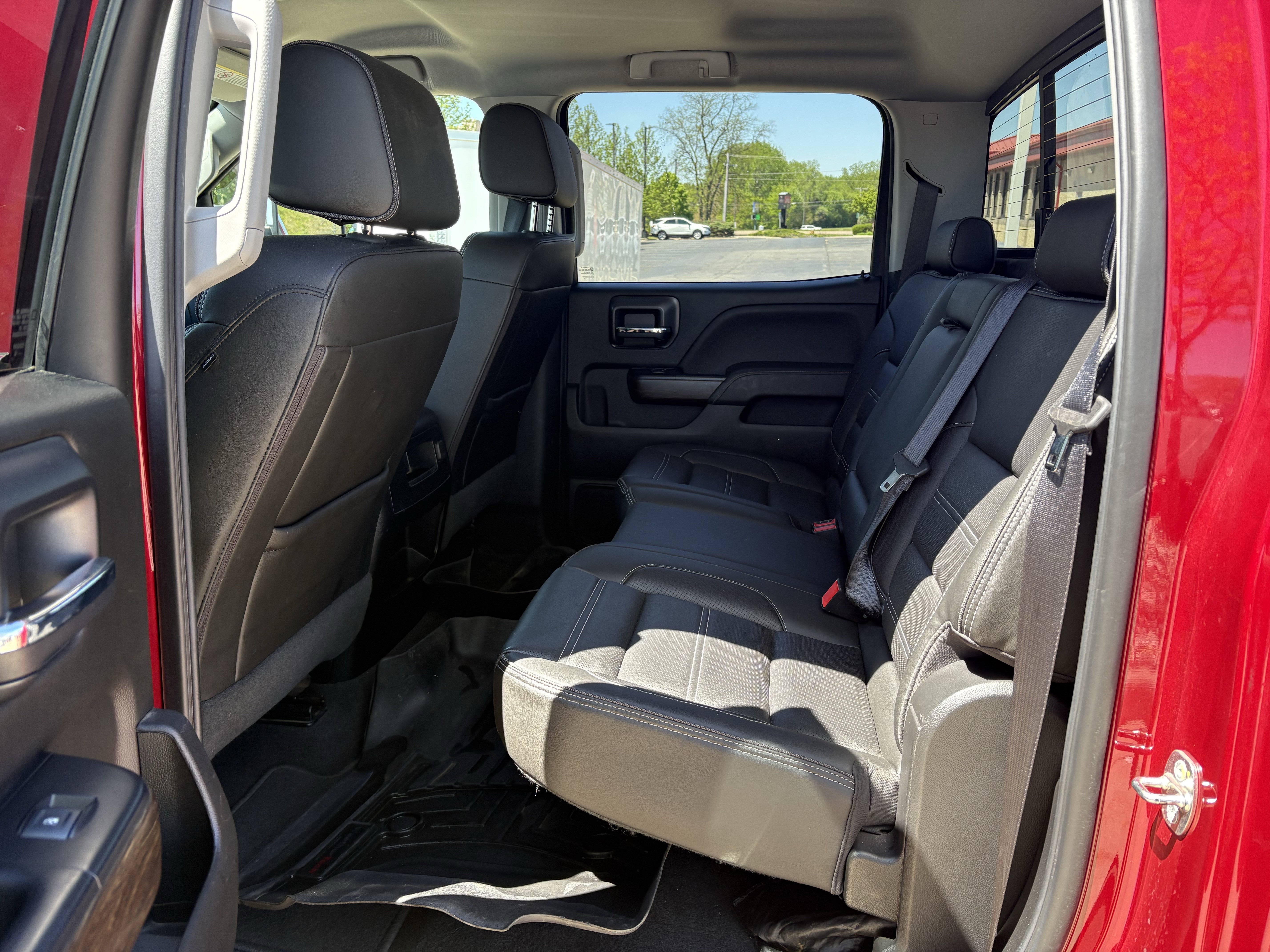 Used 2019 GMC Sierra 2500 Denali w/ Duramax Plus Package AWD/4WD image 13