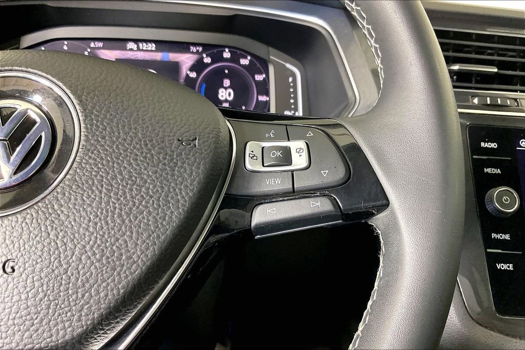 Used 2021 Volkswagen Tiguan SEL FWD image 23
