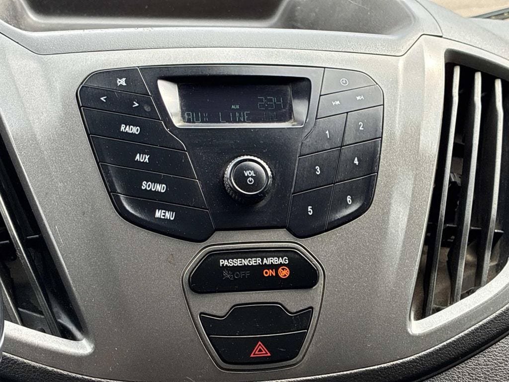 Used 2017 Ford Transit 150 148 Low Roof RWD image 32