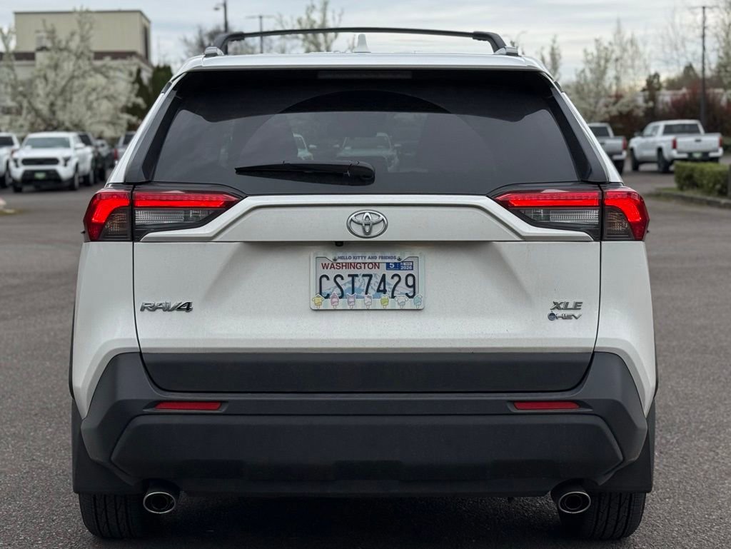 Used 2025 Toyota RAV4 XLE w/ Convenience Package image 3
