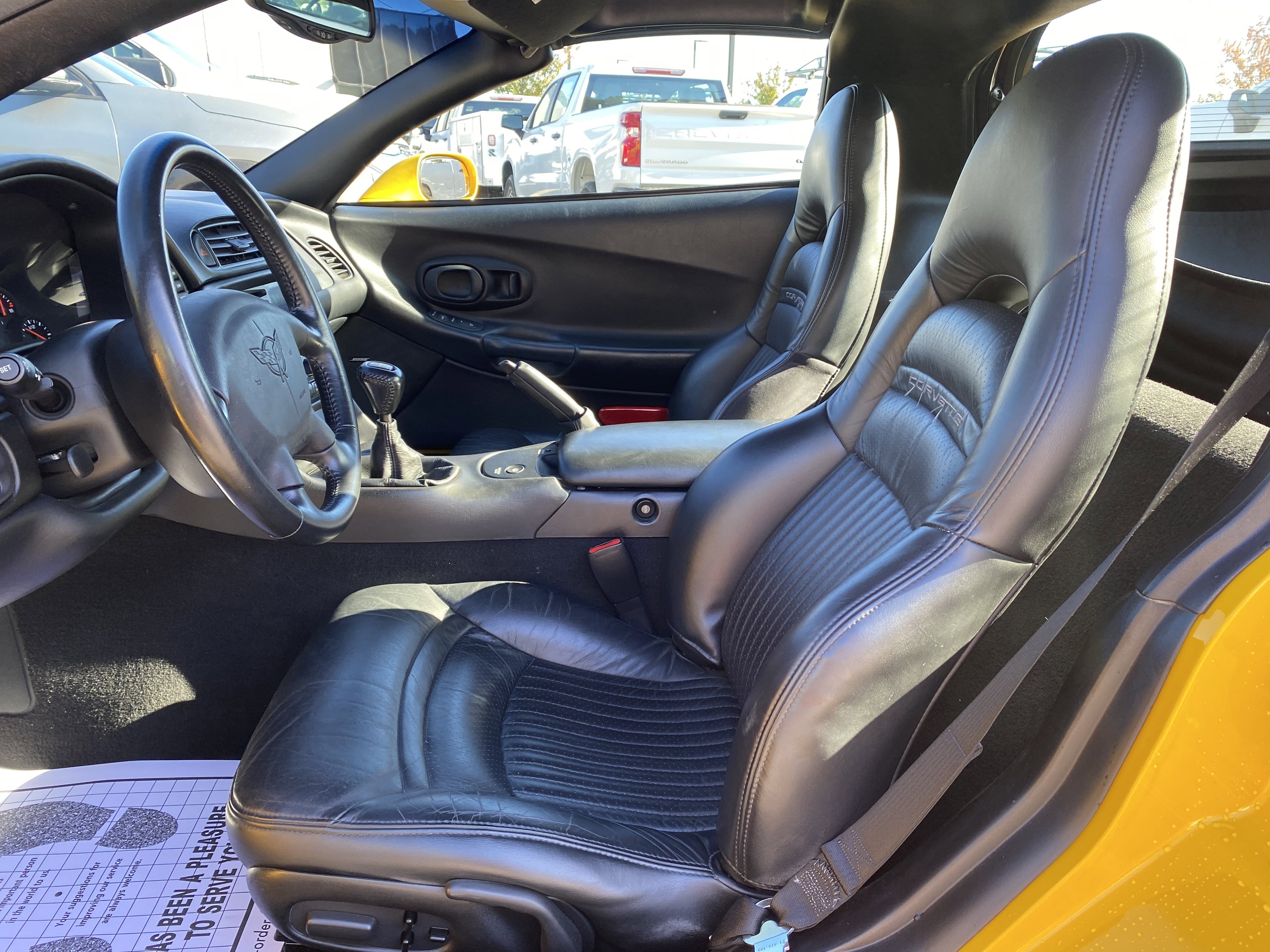 Used 2002 Chevrolet Corvette Coupe w/ Preferred Equipment Group2 image 14