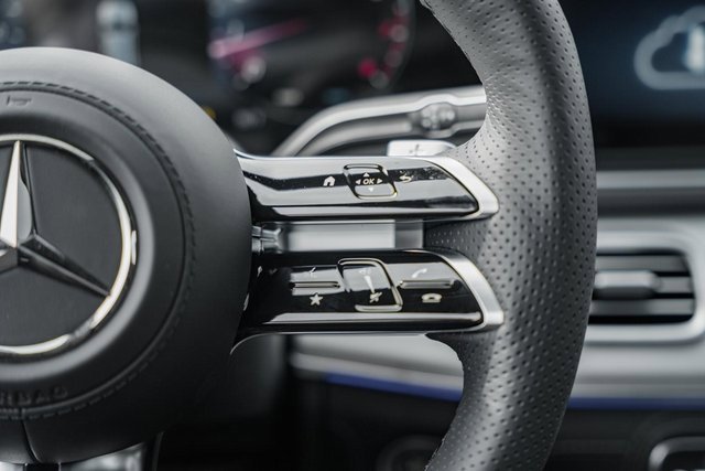 New 2026 Mercedes-Benz GLS 580 4MATIC image 27