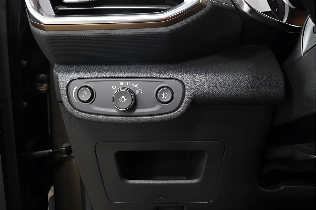 Used 2021 Chevrolet TrailBlazer ACTIV w/ Sun and Liftgate Package image 17