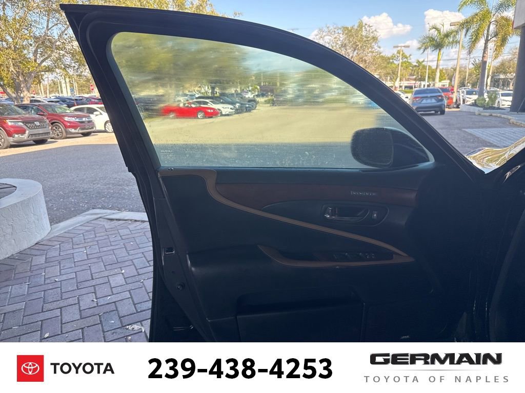 Used 2012 Lexus LS 460 w/ Sport Pkg image 20