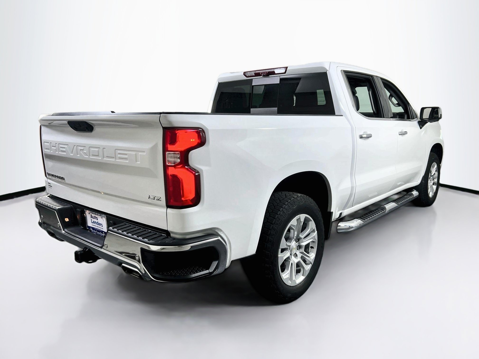 Used 2024 Chevrolet Silverado 1500 LTZ AWD/4WD image 5