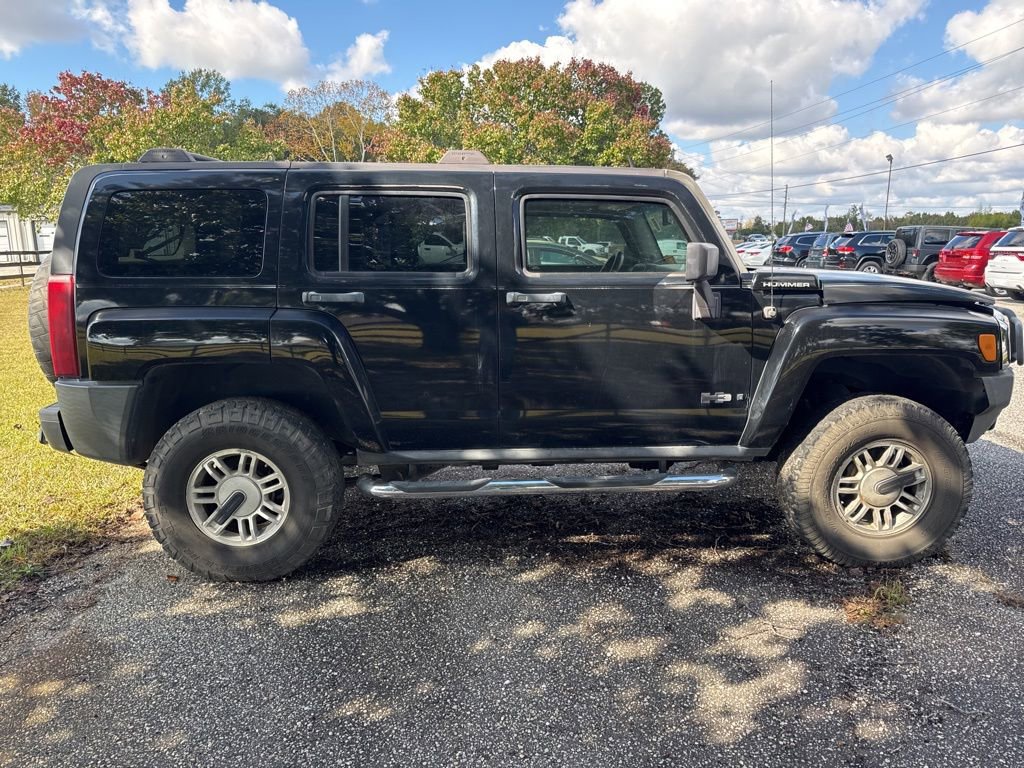 Used 2006 HUMMER H3 image 3