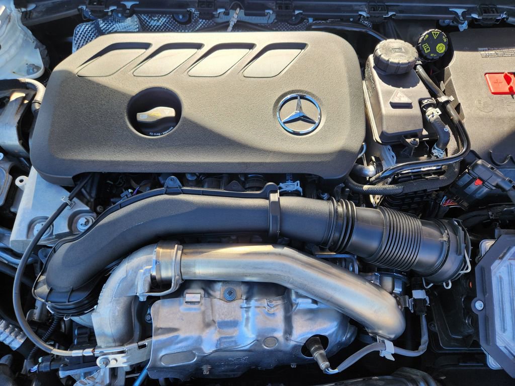 Used 2025 Mercedes-Benz CLA 250 4MATIC image 19