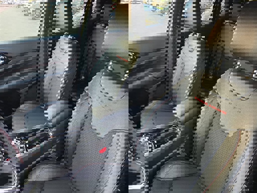 Used 2023 Jeep Compass Trailhawk image 13