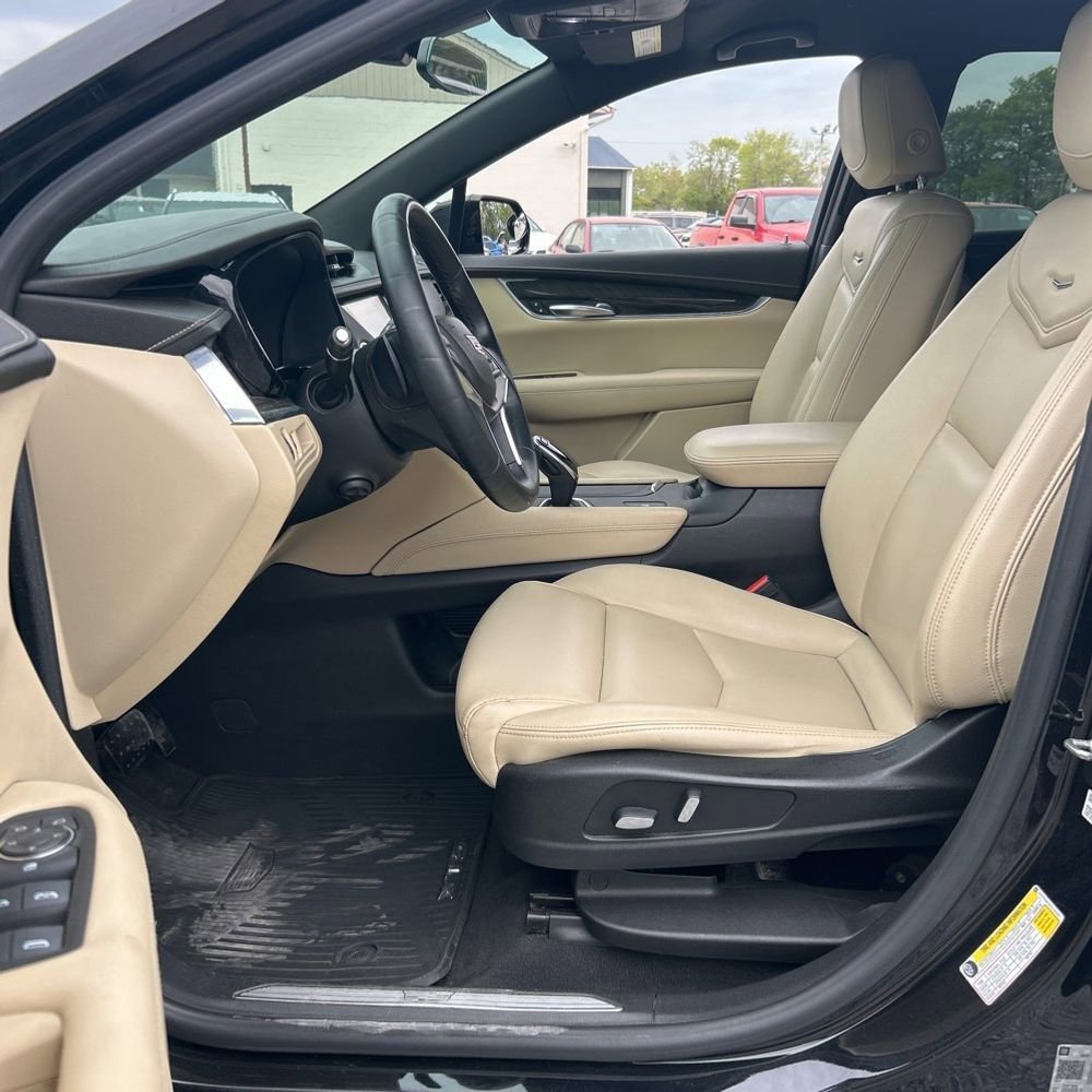Used 2019 Cadillac XT5 FWD image 5