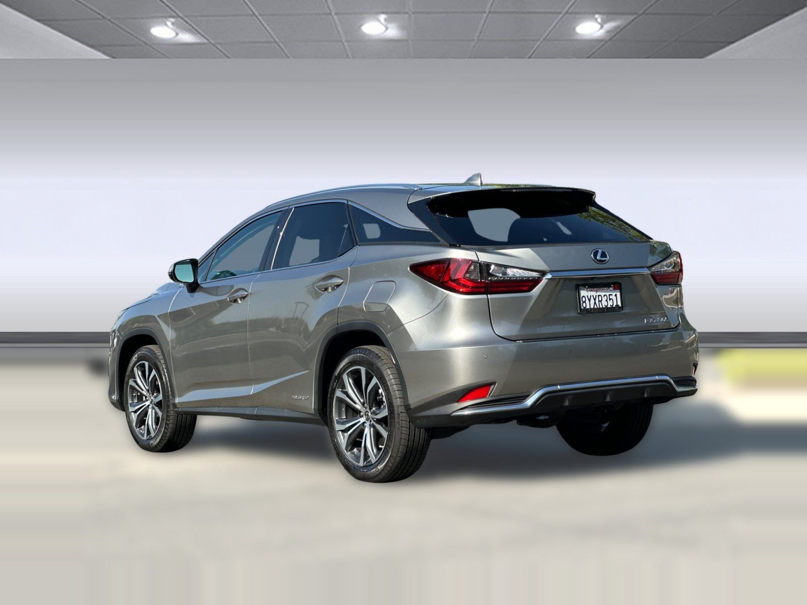 Certified 2022 Lexus RX 450h AWD w/ Premium Package image 3