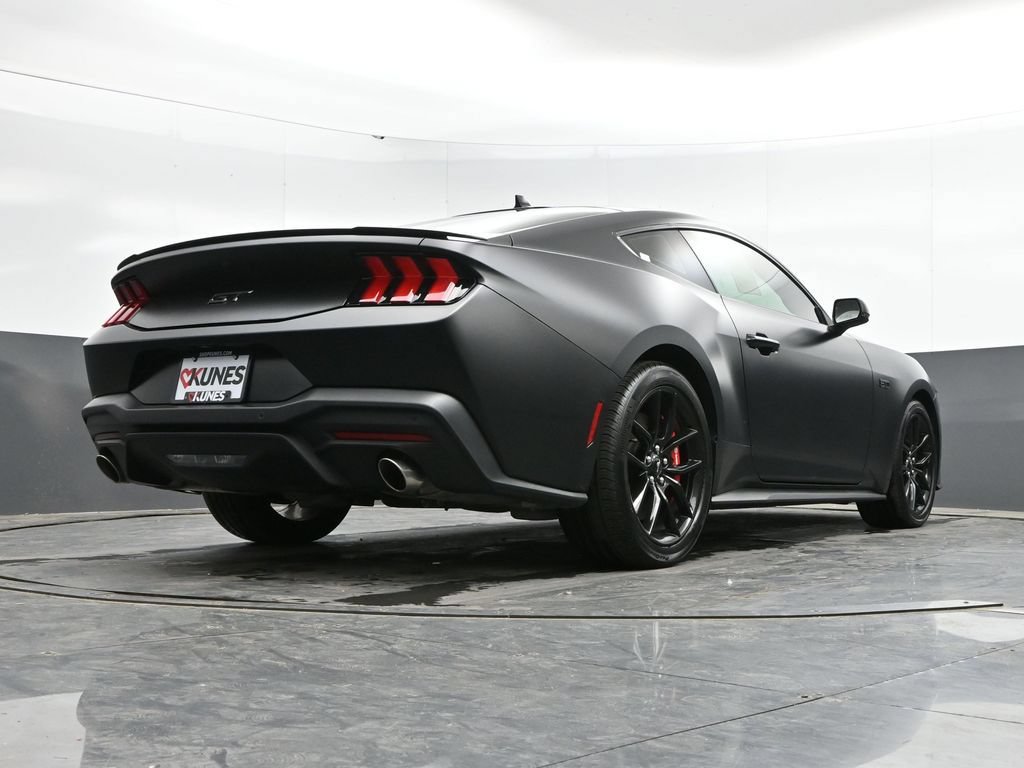 Used 2025 Ford Mustang GT Premium RWD image 41