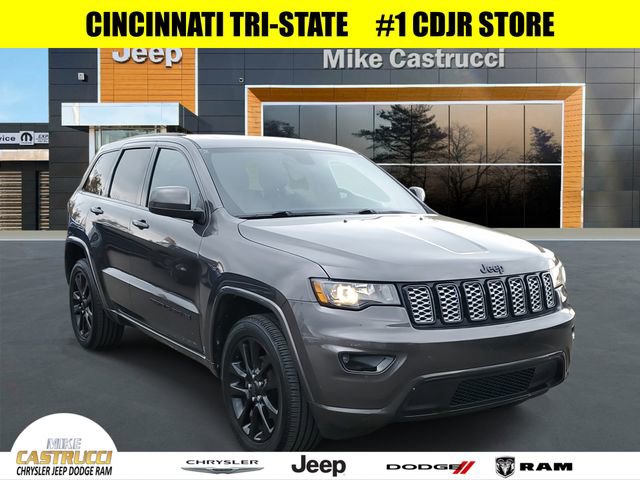 Used 2018 Jeep Grand Cherokee Altitude image 1