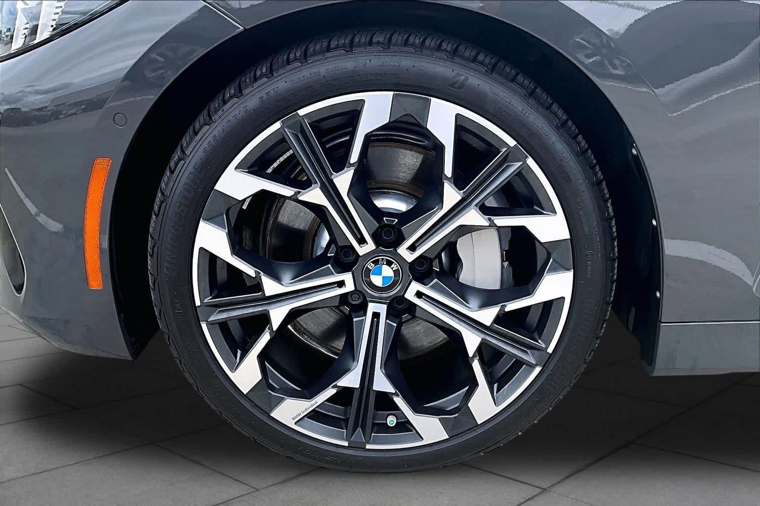 Used 2026 BMW 430i Coupe w/ Parking Assistance Package RWD image 9