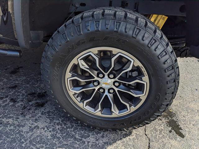 Used 2022 Chevrolet Colorado ZR2 image 7