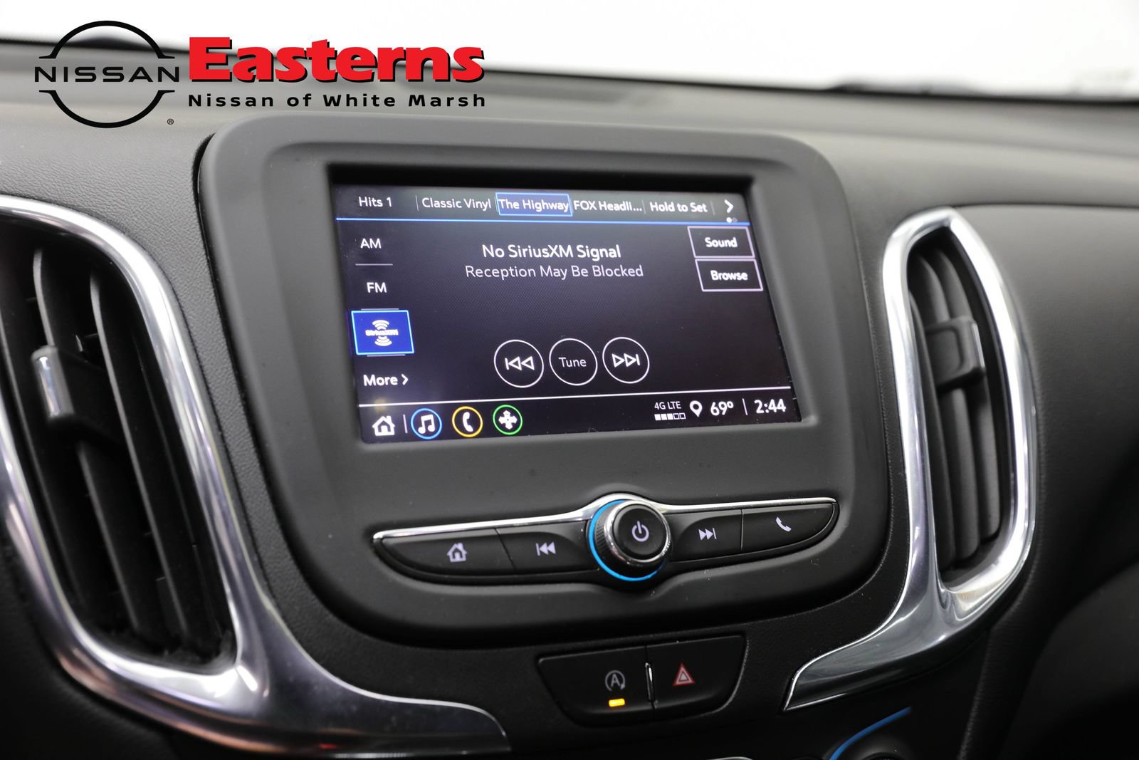 Used 2022 Chevrolet Equinox LT FWD image 18