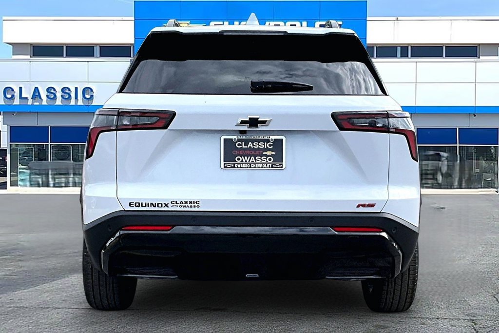 New 2027 Chevrolet Equinox RS w/ Safety and Technology Package FWD image 4