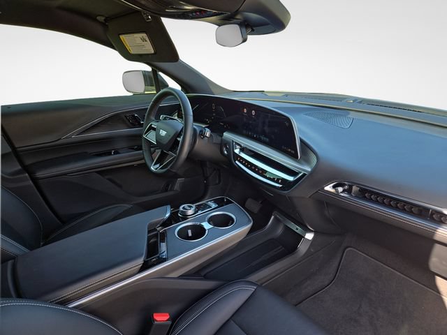 Used 2024 Cadillac Lyriq Luxury AWD/4WD image 39