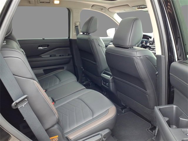 Certified 2024 Nissan Pathfinder Platinum w/ Cargo Package image 11