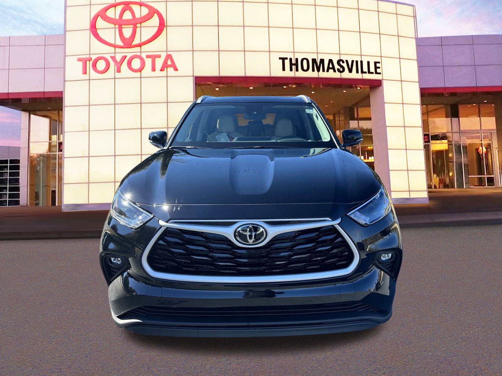 New 2025 Toyota Highlander XLE AWD/4WD image 2