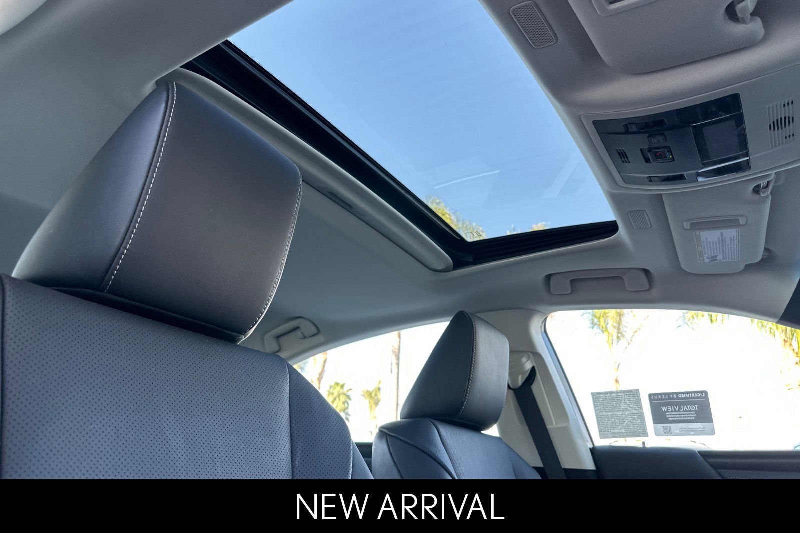 Certified 2024 Lexus ES 350 w/ Premium Package image 19