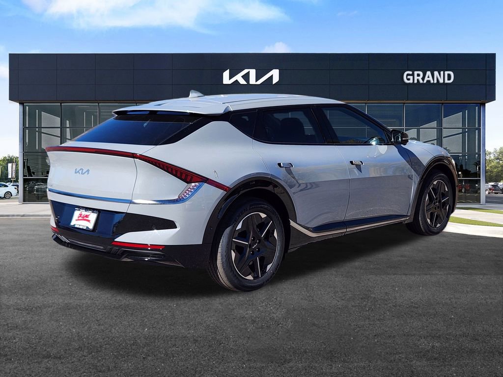 New 2025 Kia EV6 Wind image 5
