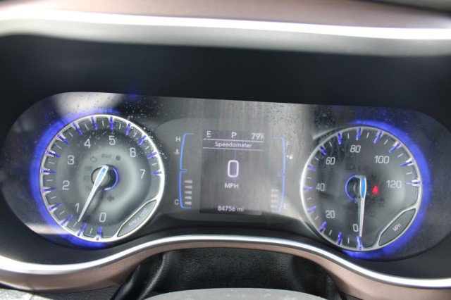 Used 2019 Chrysler Pacifica Touring-L FWD image 24