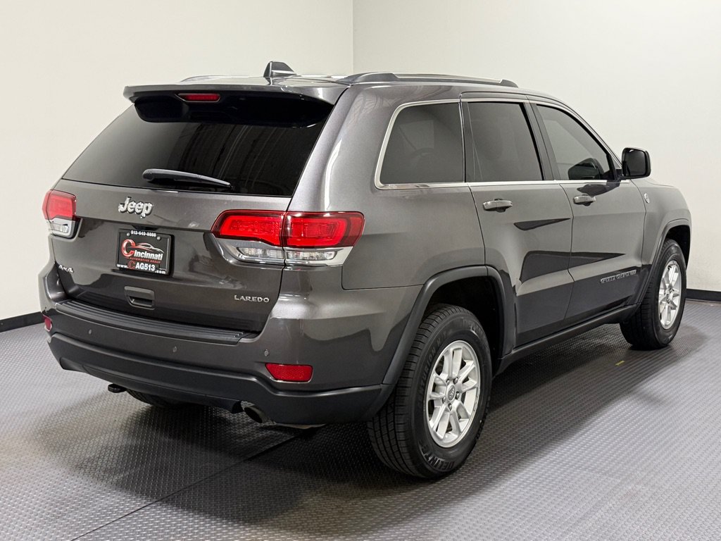 Used 2020 Jeep Grand Cherokee Laredo AWD/4WD image 5