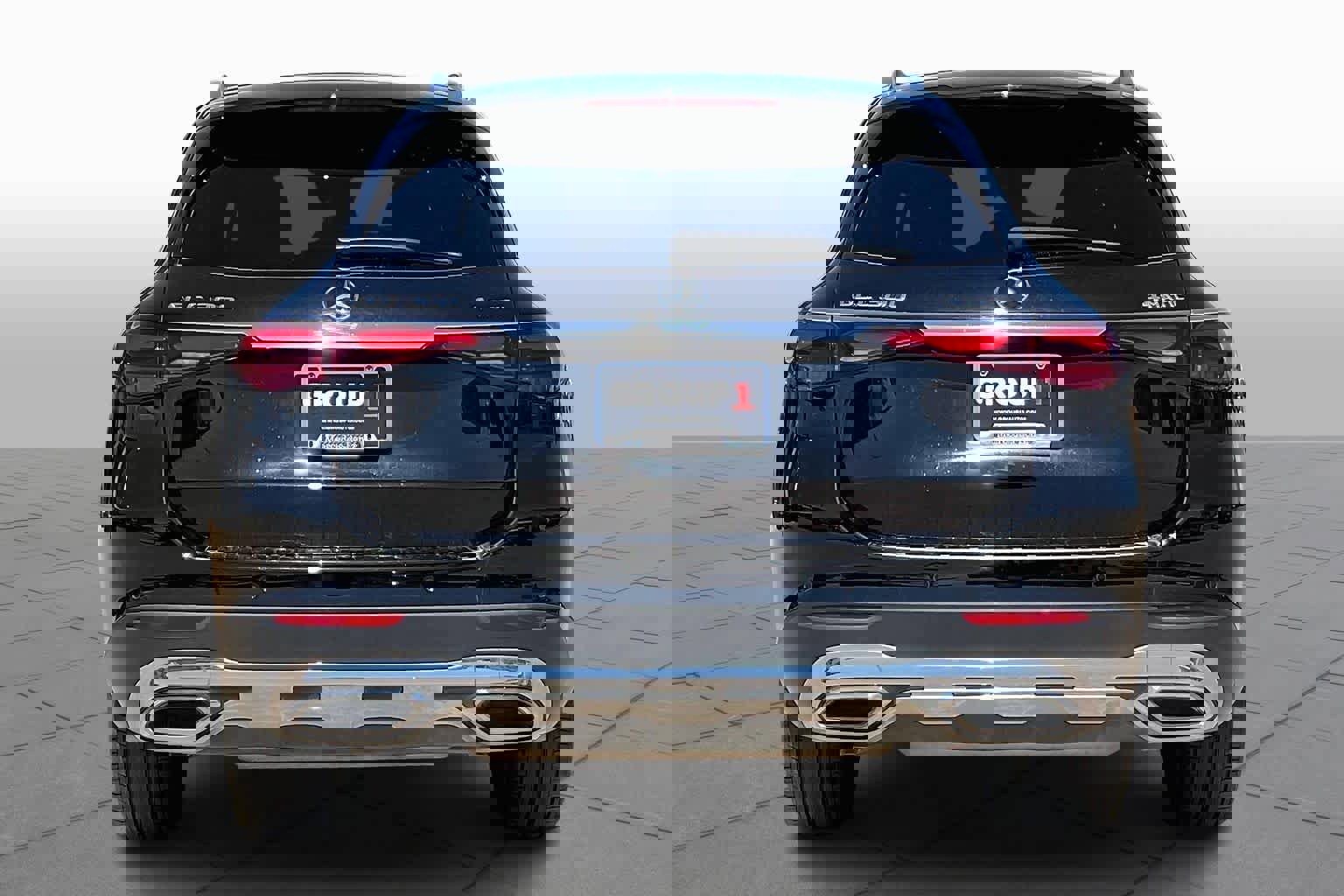 Used 2025 Mercedes-Benz GLC 300 4MATIC image 6