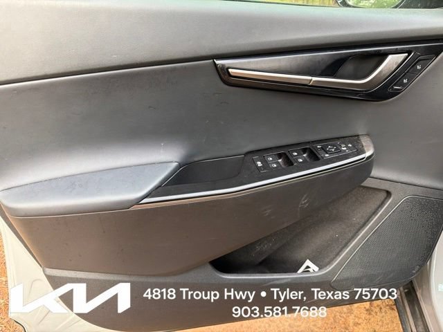 Certified 2025 Kia EV6 Wind RWD image 15