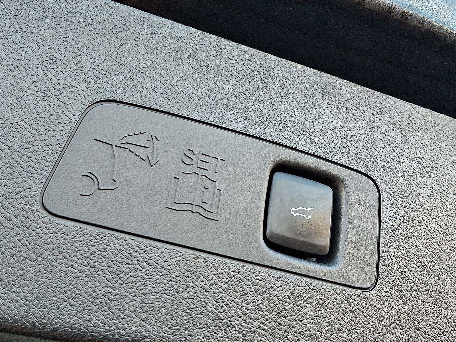 Used 2024 Lincoln Corsair AWD w/ Equipment Group 101A image 29