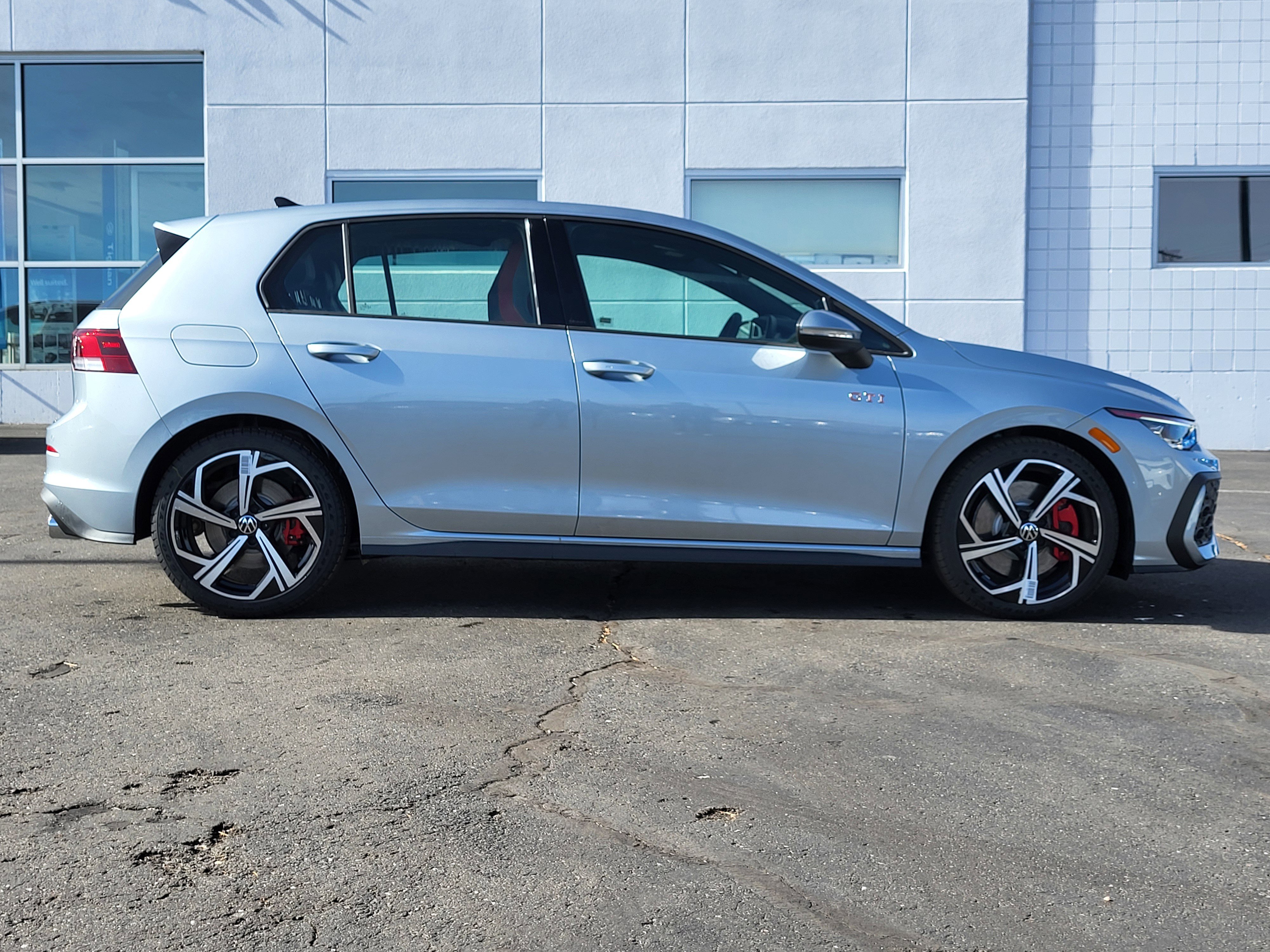 New 2026 Volkswagen GTI SE image 7