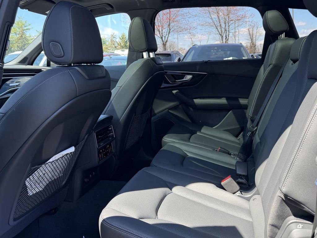 New 2026 Audi Q7 3.0T Premium Plus AWD/4WD image 25