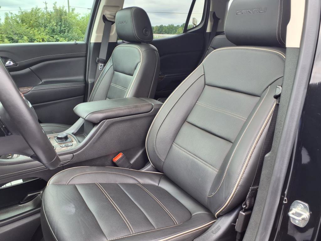 Used 2020 GMC Acadia Denali w/ Technology Package image 4