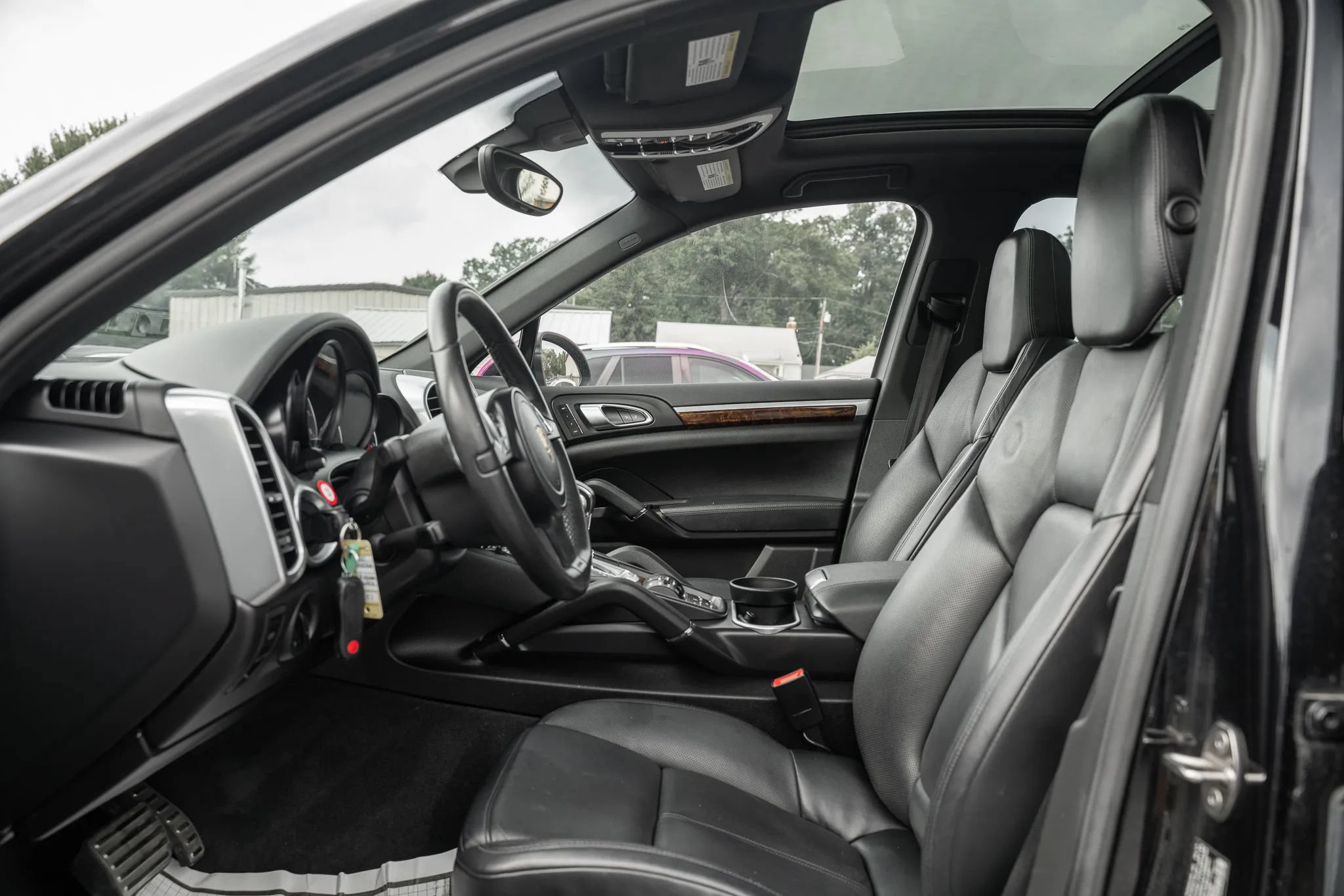 Used 2012 Porsche Cayenne S AWD/4WD image 7
