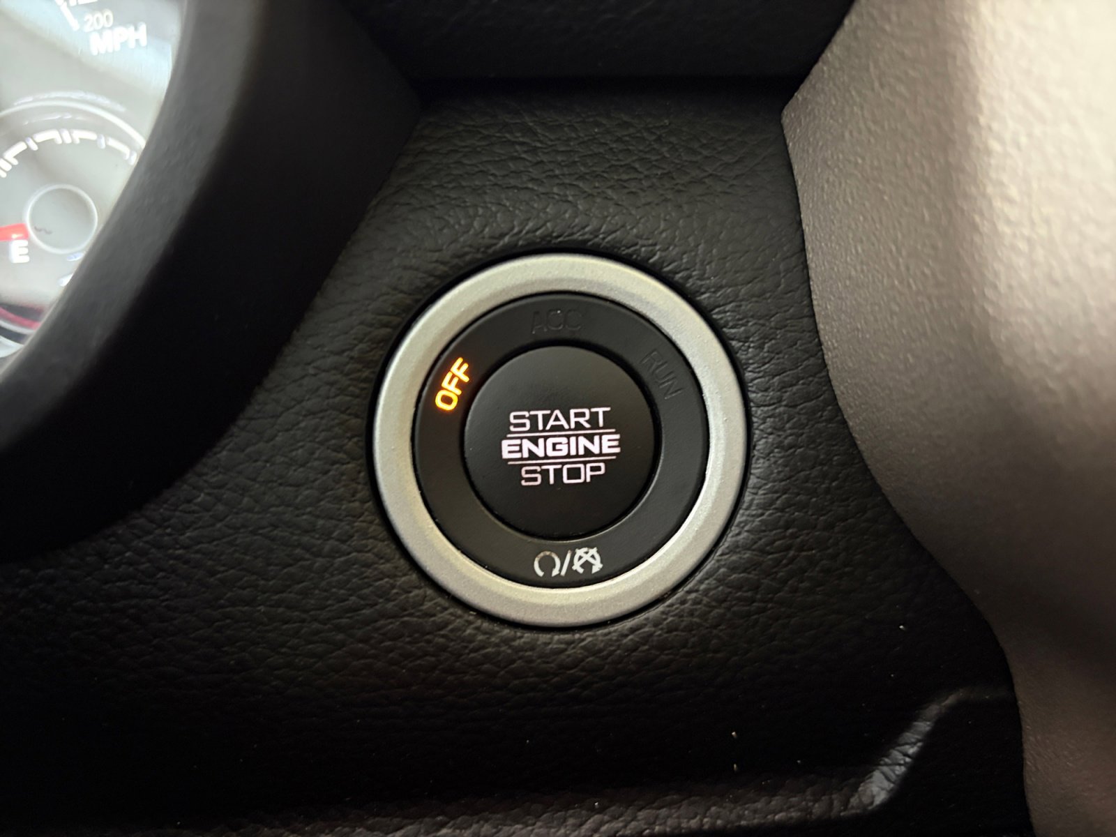 Used 2019 RAM 1500 Laramie AWD/4WD image 21