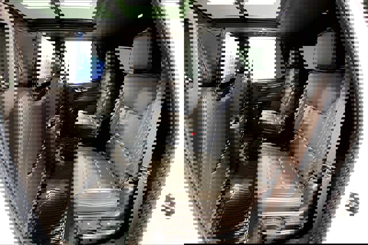 Used 2021 GMC Yukon Denali image 19