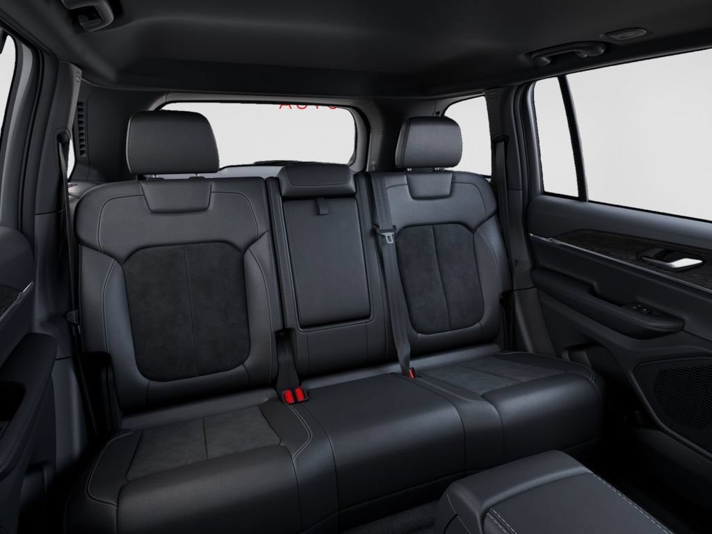 New 2026 Jeep Grand Cherokee Altitude AWD/4WD image 15