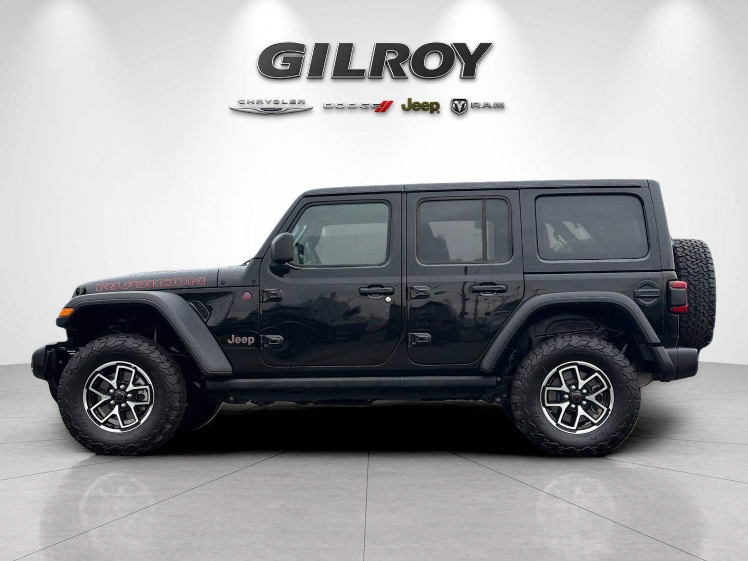 Used 2025 Jeep Wrangler Unlimited Rubicon AWD/4WD image 7