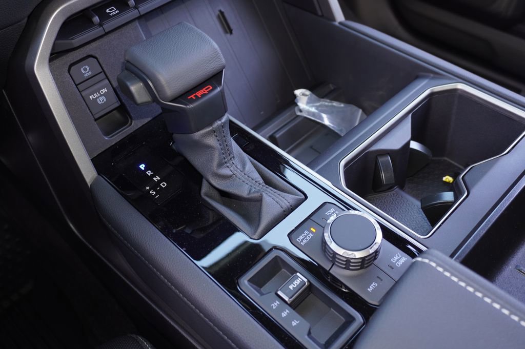 New 2026 Toyota Tundra Limited AWD/4WD image 17