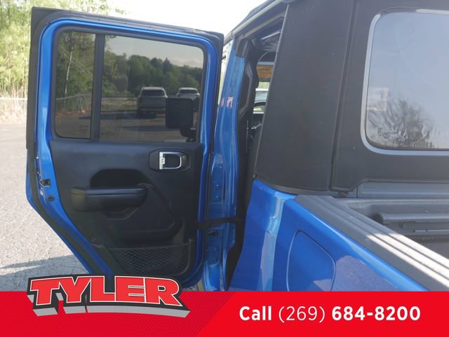 Certified 2022 Jeep Gladiator Mojave w/ Cold Weather Group AWD/4WD image 21