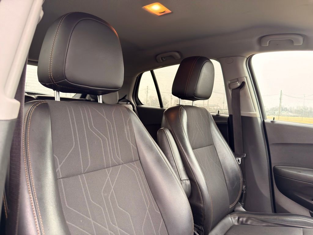 Used 2018 Chevrolet Trax LT w/ Driver Confidence Package image 51